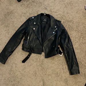 Cropped moto leather jacket